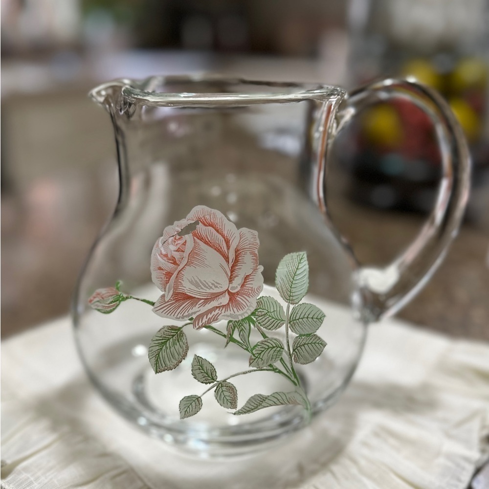 PASABAHCE, VINTAGE, CLEAR CRYSTAL PITCHER FROM THE EUROPEAN COLLECTION